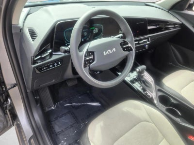 2025 Kia Niro SX FWD