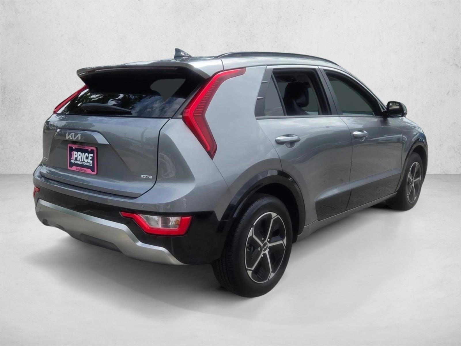 2025 Kia Niro SX FWD