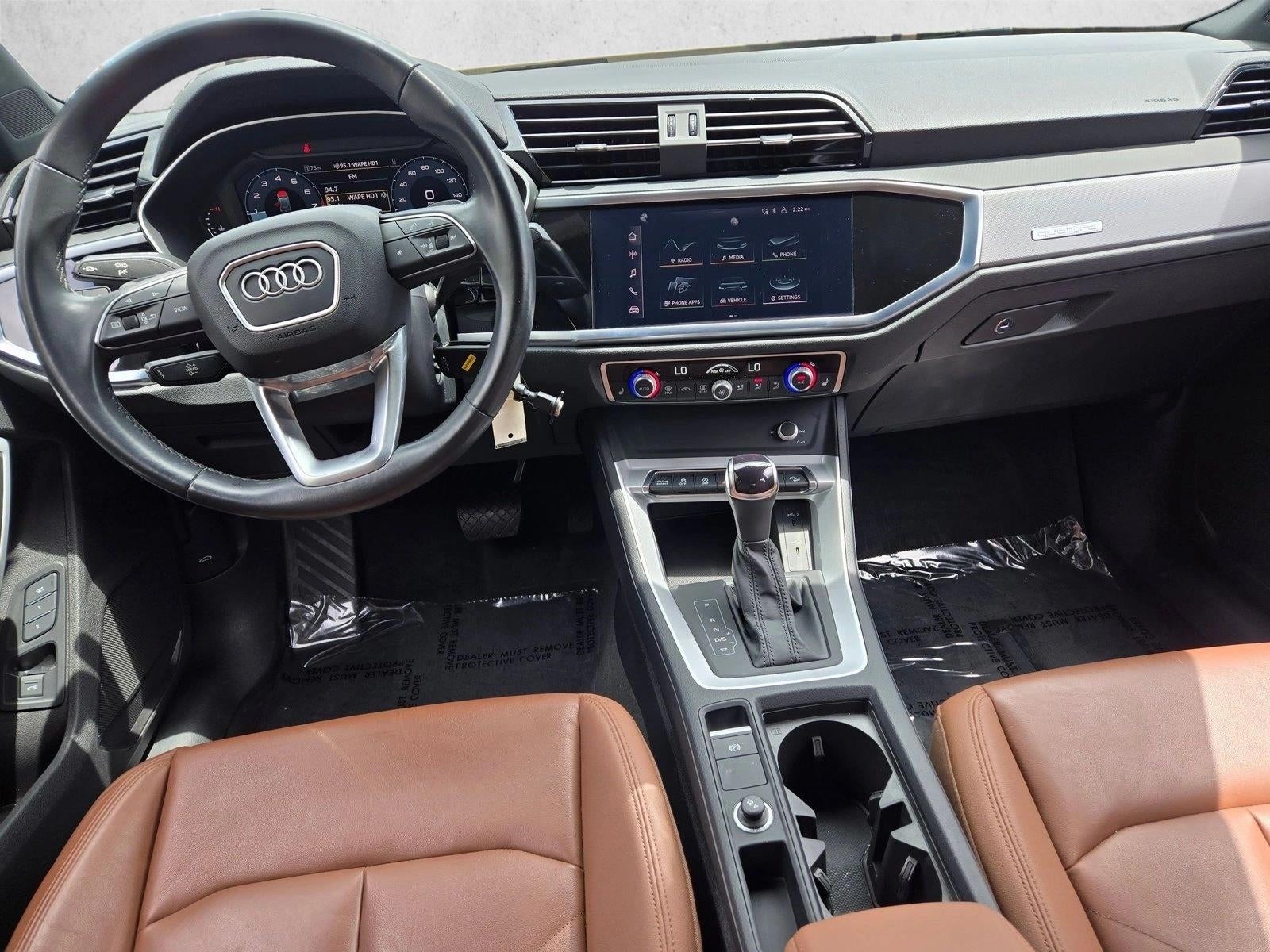2022 Audi Q3 S line Premium 45 TFSI quattro