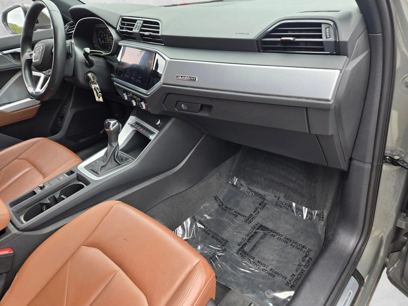 2022 Audi Q3 S line Premium 45 TFSI quattro