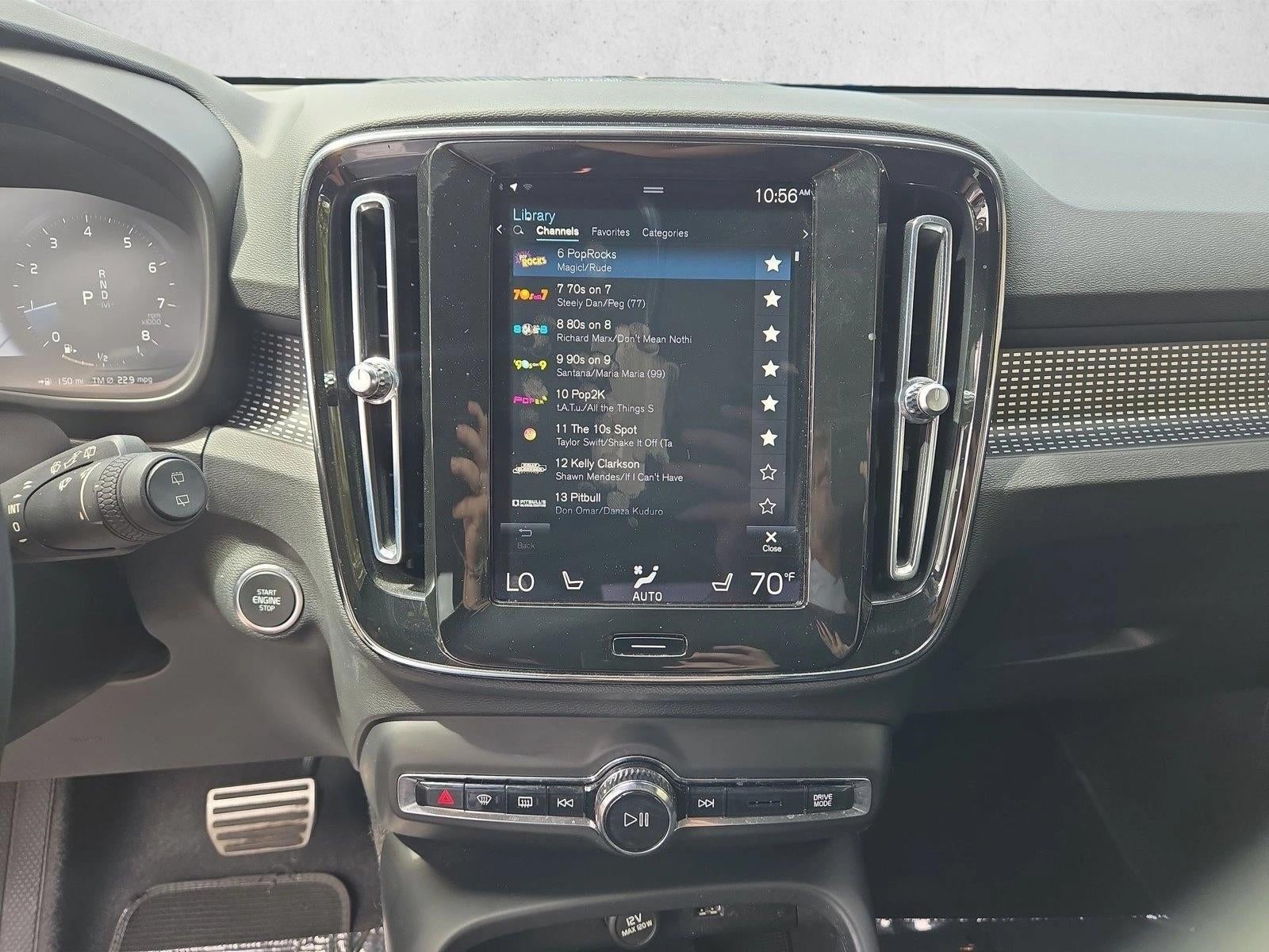 2022 Volvo XC40 T5 AWD R-Design