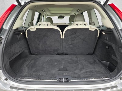 2021 Volvo XC90 T6 AWD Momentum 7P