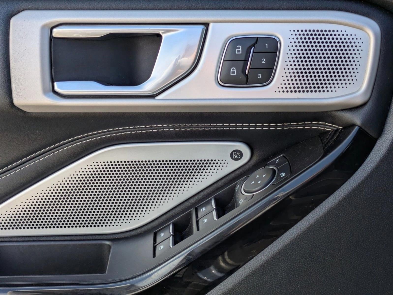 2021 Ford Explorer ST 4WD