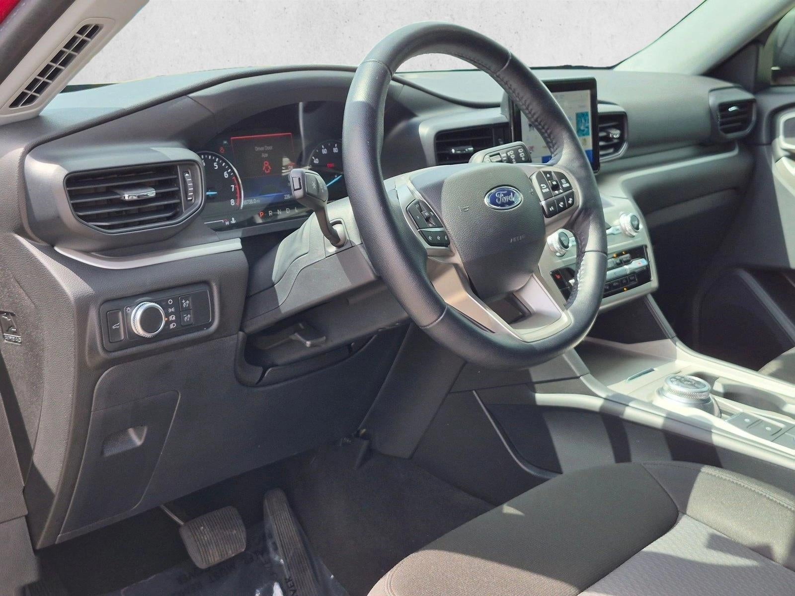 2022 Ford Explorer XLT 4WD