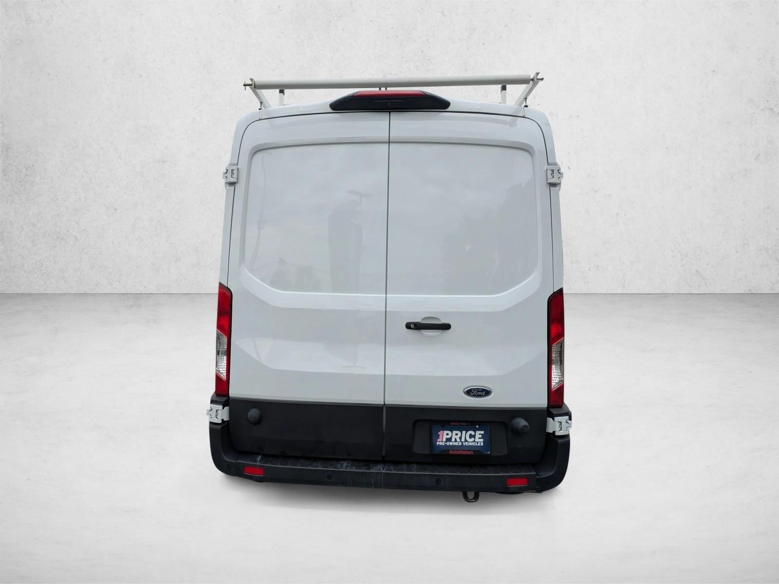 2023 Ford Transit Cargo Van T-250 130" Med Rf 9070 GVWR RWD