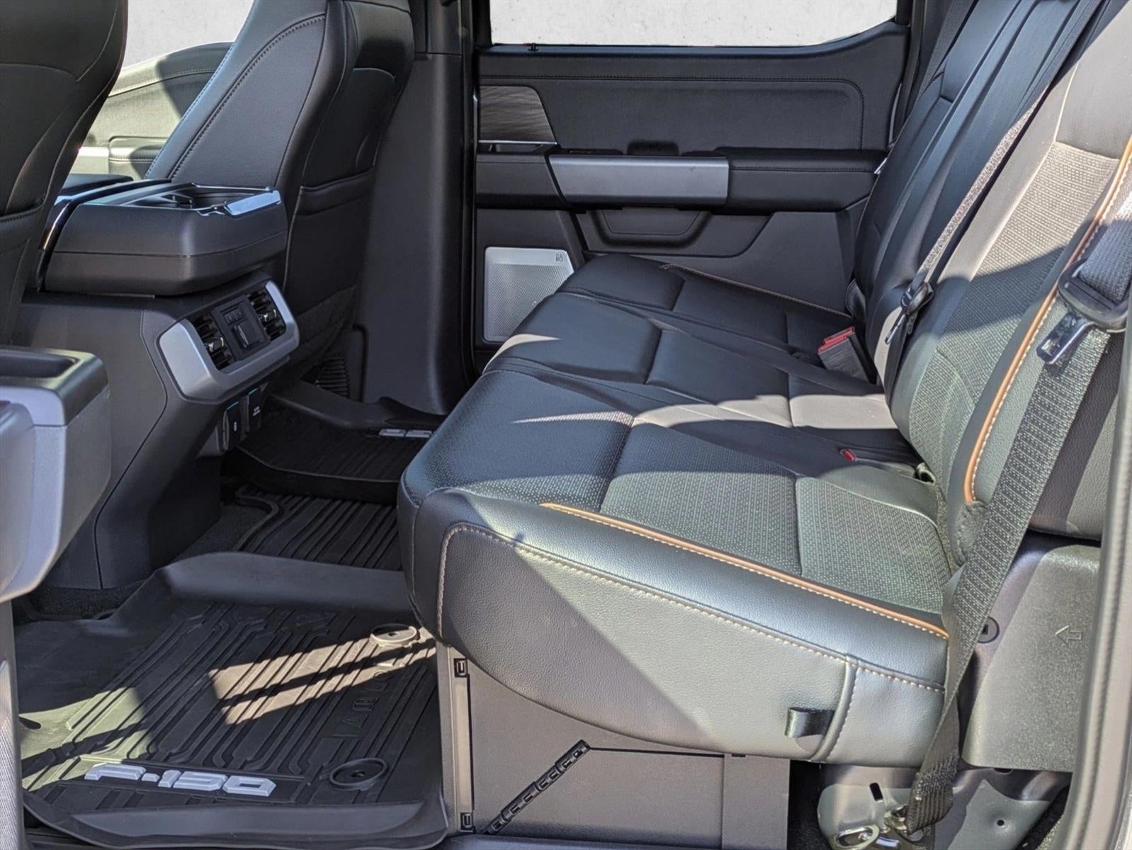 2024 Ford F-150 LARIAT 4WD SuperCrew 5.5' Box