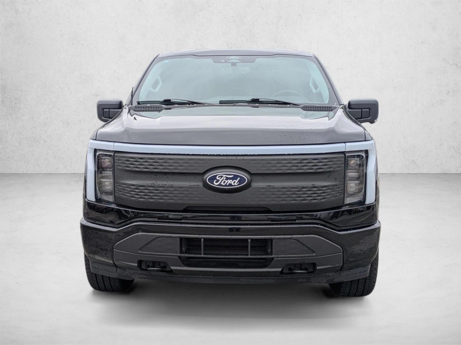 2025 Ford F-150 Lightning XLT 4WD SuperCrew 5.5' Box