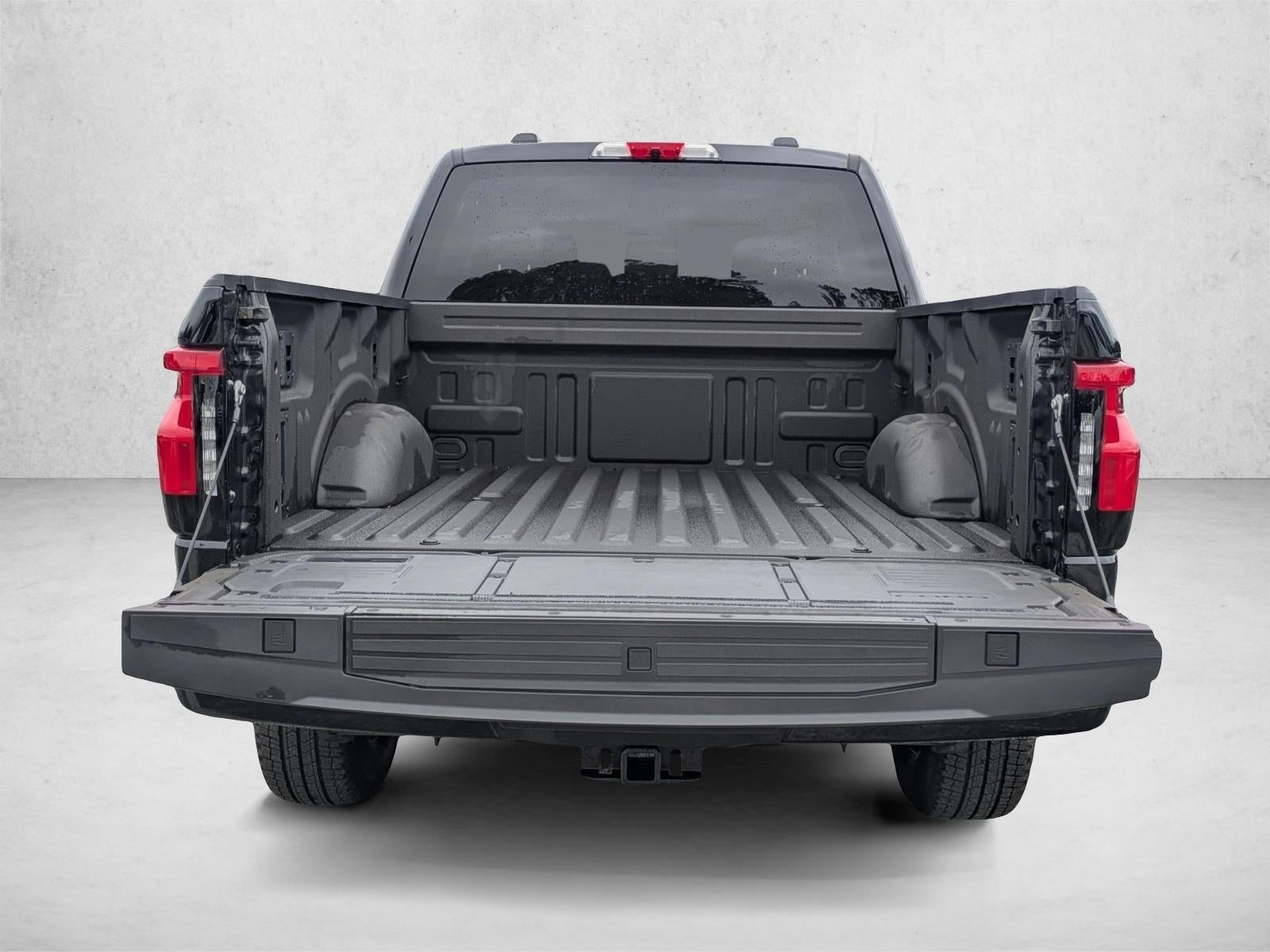 2025 Ford F-150 Lightning XLT 4WD SuperCrew 5.5' Box