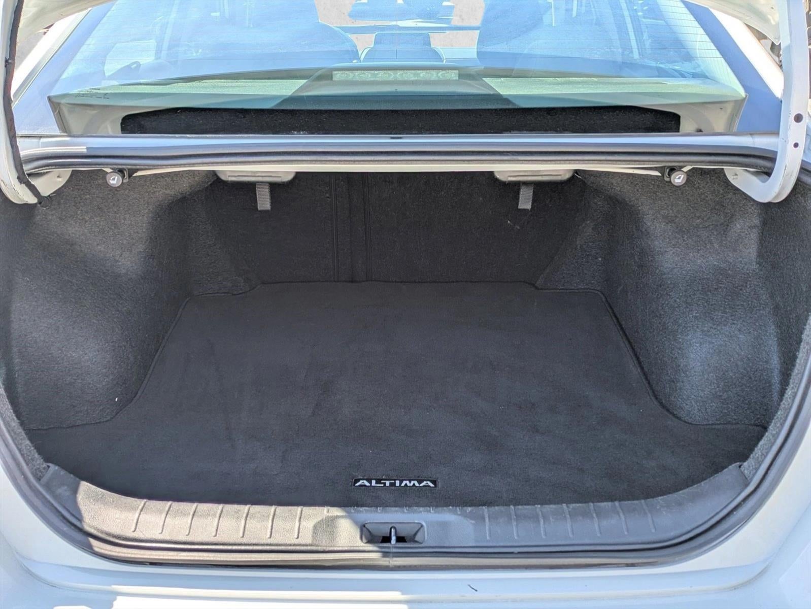 2025 Nissan Altima SV FWD