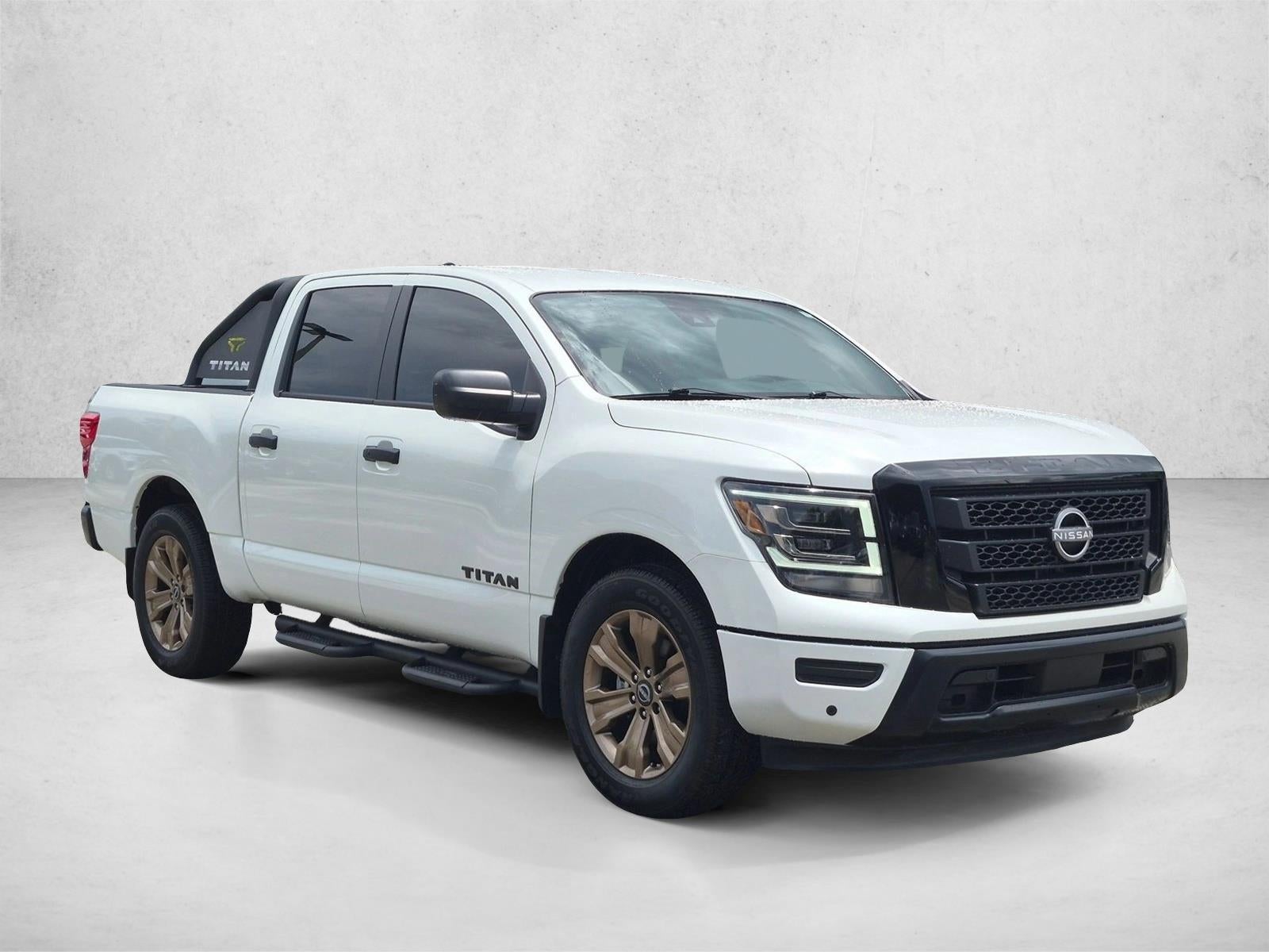 2024 Nissan Titan 4x2 Crew Cab SV