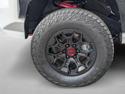 2025 Toyota Tacoma 4WD 4WD TRD Pro Hybrid Double Cab 5' Bed AT (Natl)