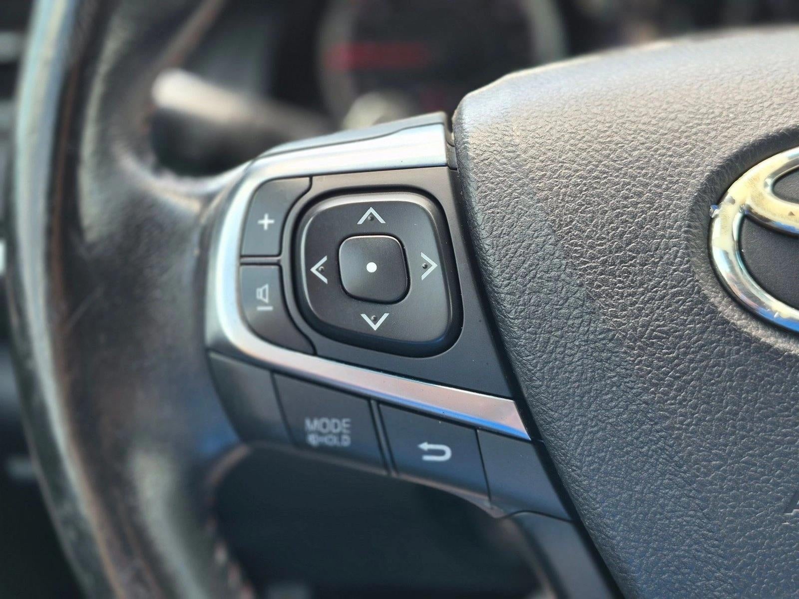 2016 Toyota Camry 4dr Sdn I4 Auto SE (SE)