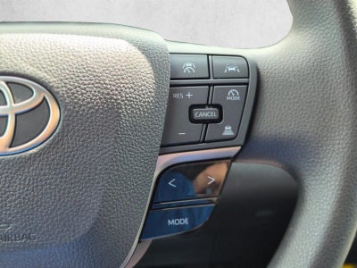 2025 Toyota Camry LE (Natl)