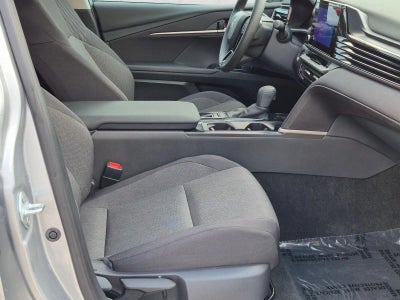 2025 Toyota Camry LE (Natl)