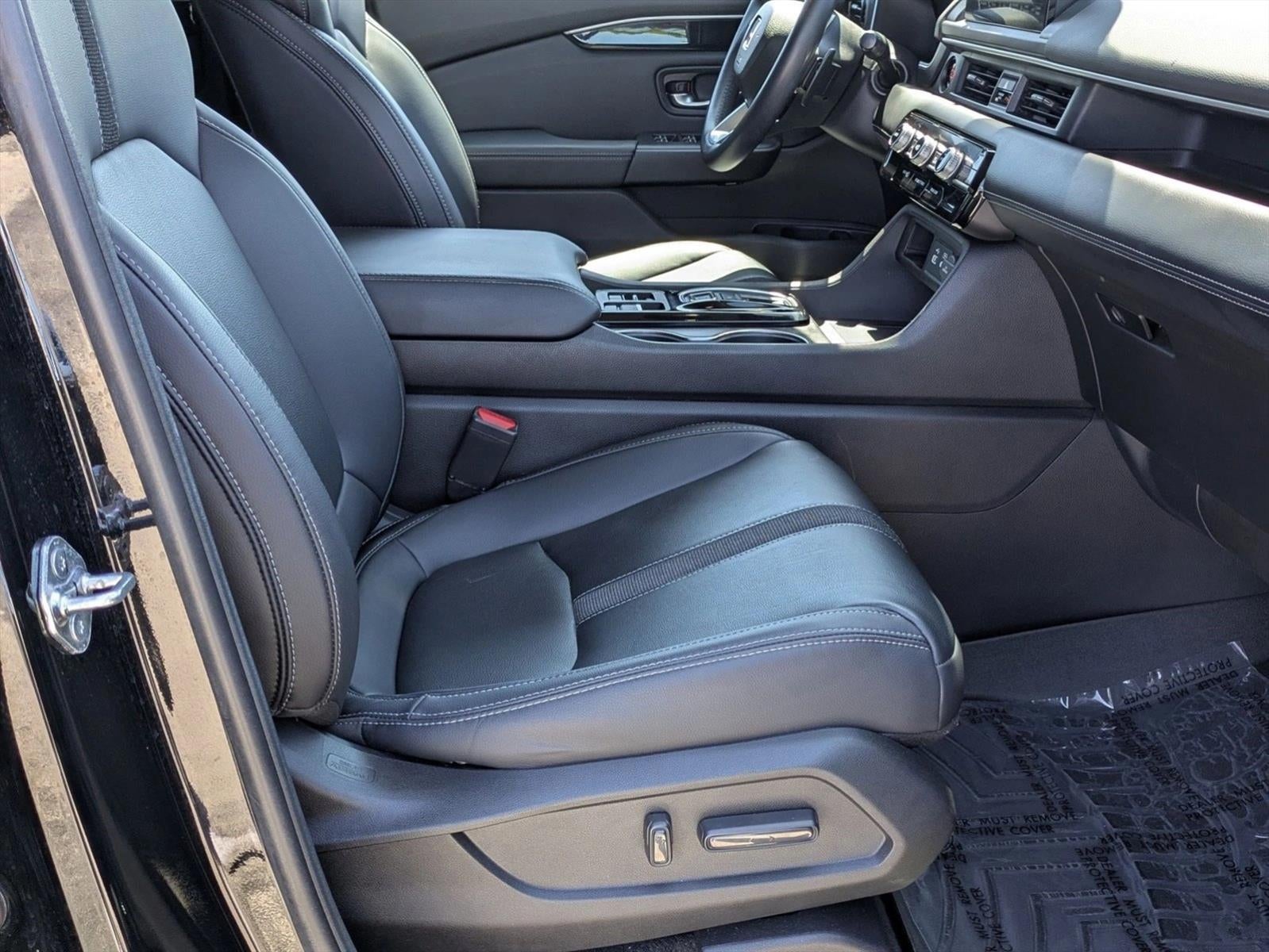 2023 Honda Pilot Touring AWD