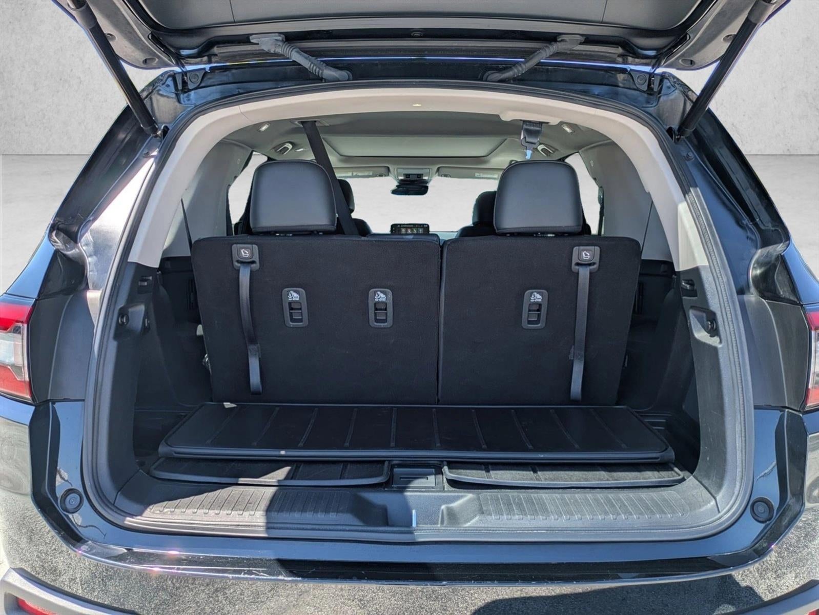 2023 Honda Pilot Touring AWD