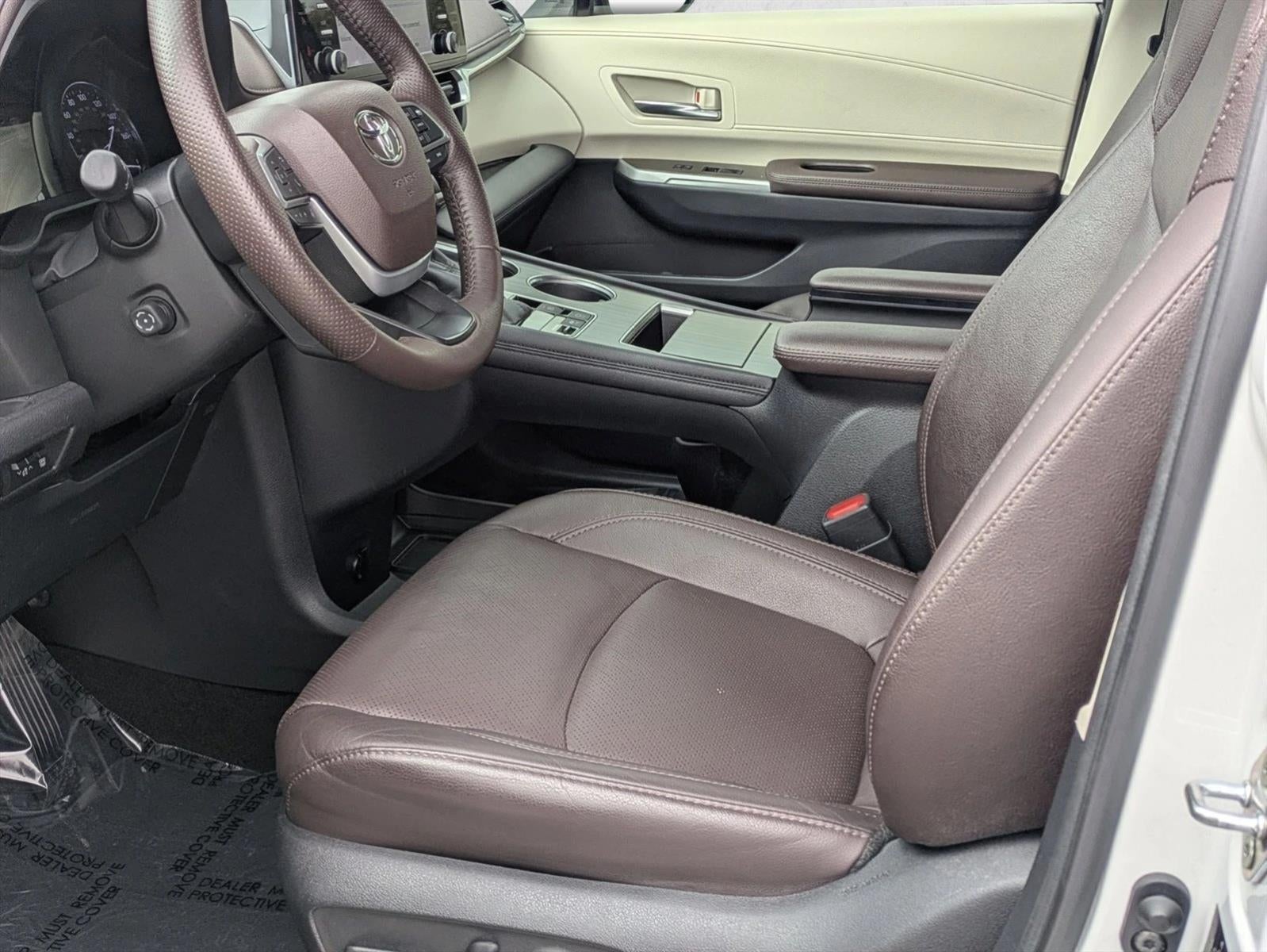 2021 Toyota Sienna Platinum FWD 7-Passenger (Natl)
