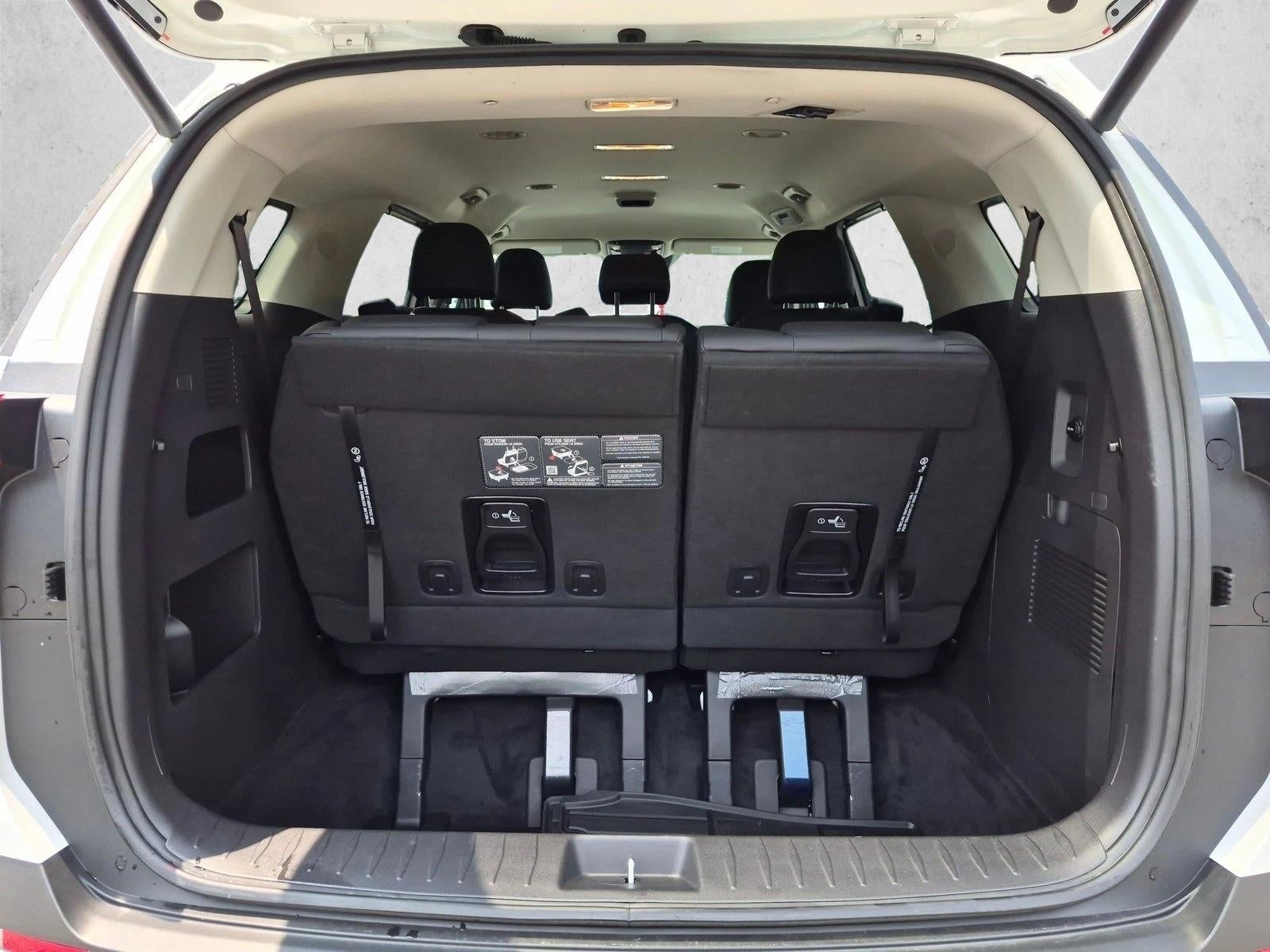 2025 Kia Carnival EX FWD