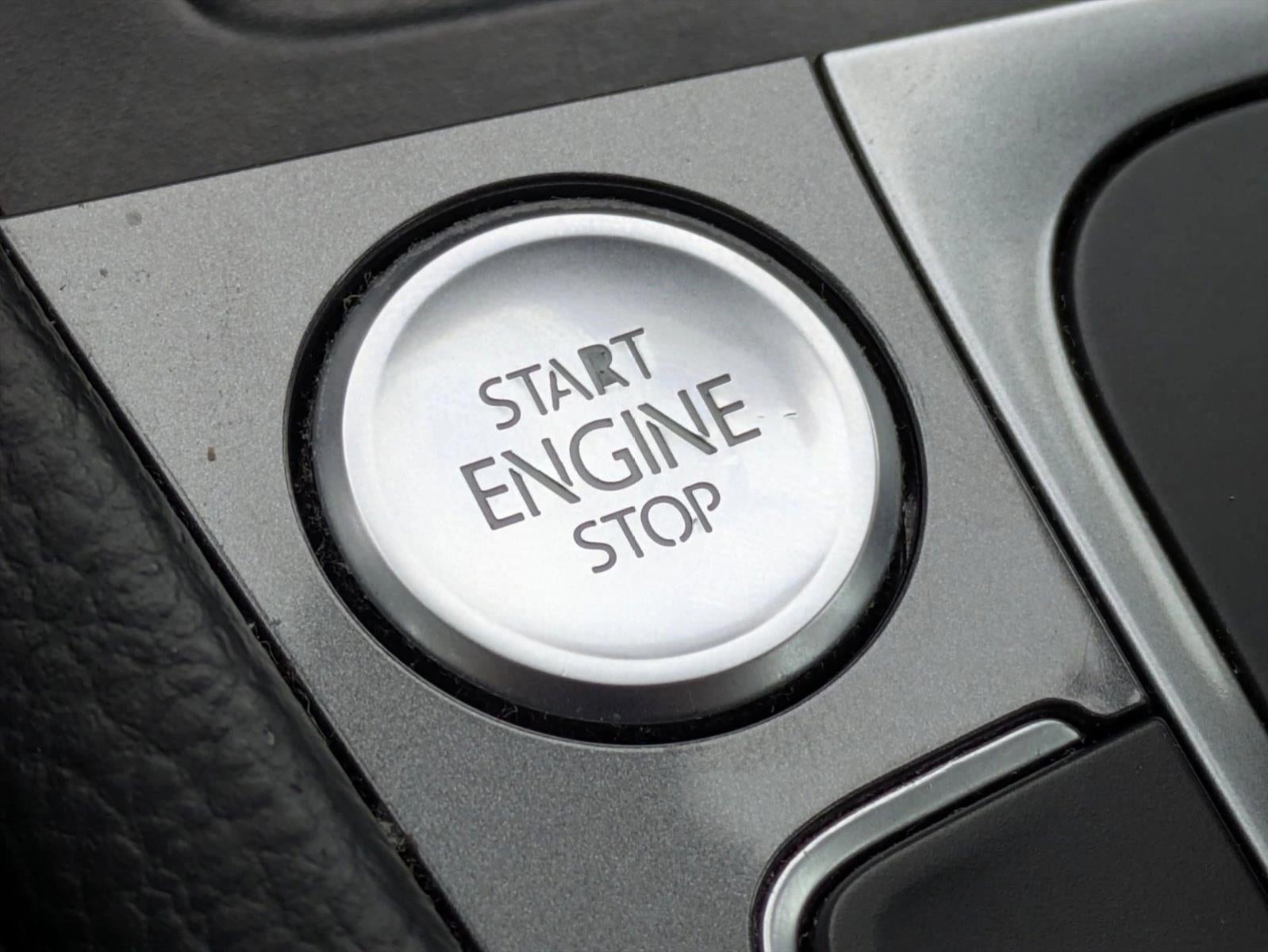 2016 Volkswagen e-Golf 4dr HB SE