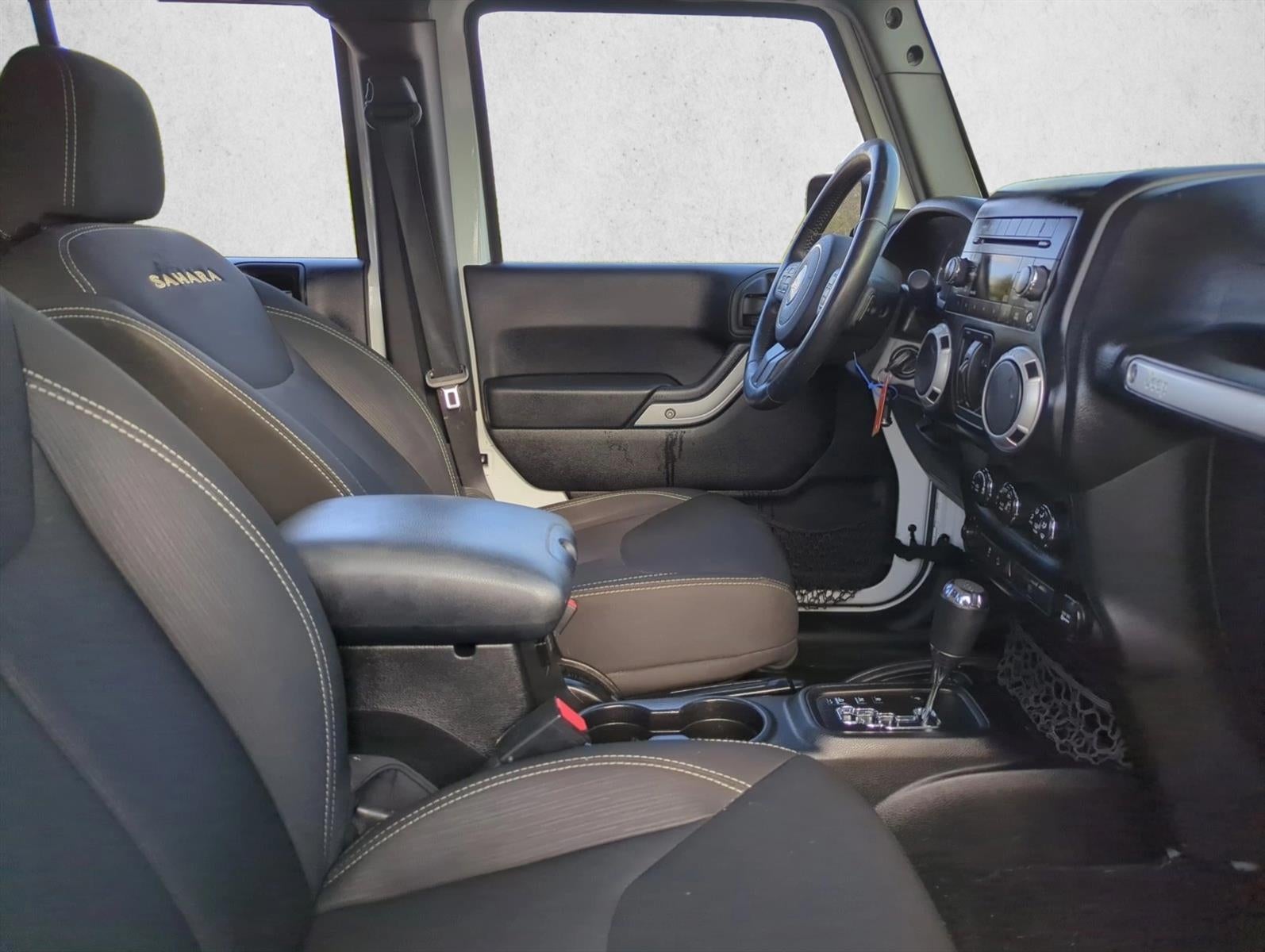 2015 Jeep Wrangler Unlimited 4WD 4dr Sahara