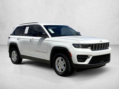 2025 Jeep Grand Cherokee Laredo 4x2