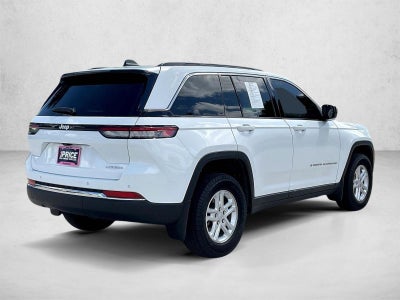 2025 Jeep Grand Cherokee Laredo 4x2