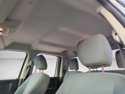 2017 RAM 1500 Express 4x2 Quad Cab 6'4" Box