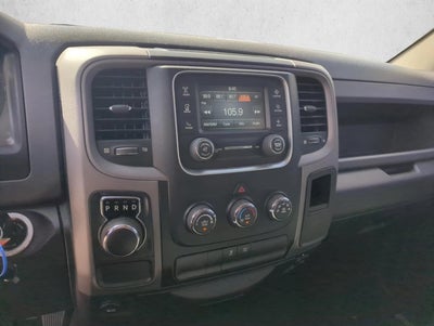 2018 RAM 1500 Express 4x2 Crew Cab 5'7" Box