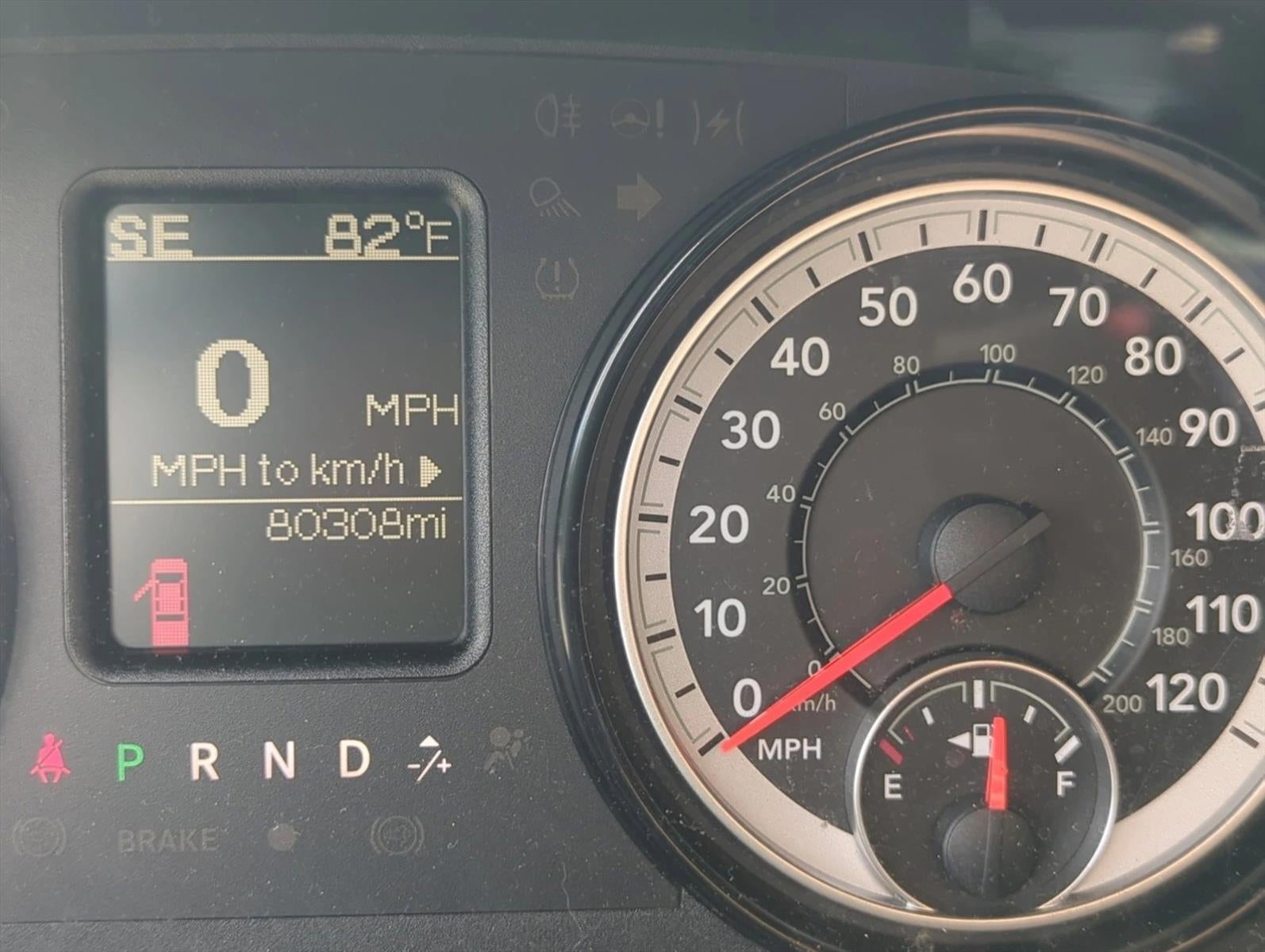 2018 RAM 1500 Express 4x2 Crew Cab 5'7" Box
