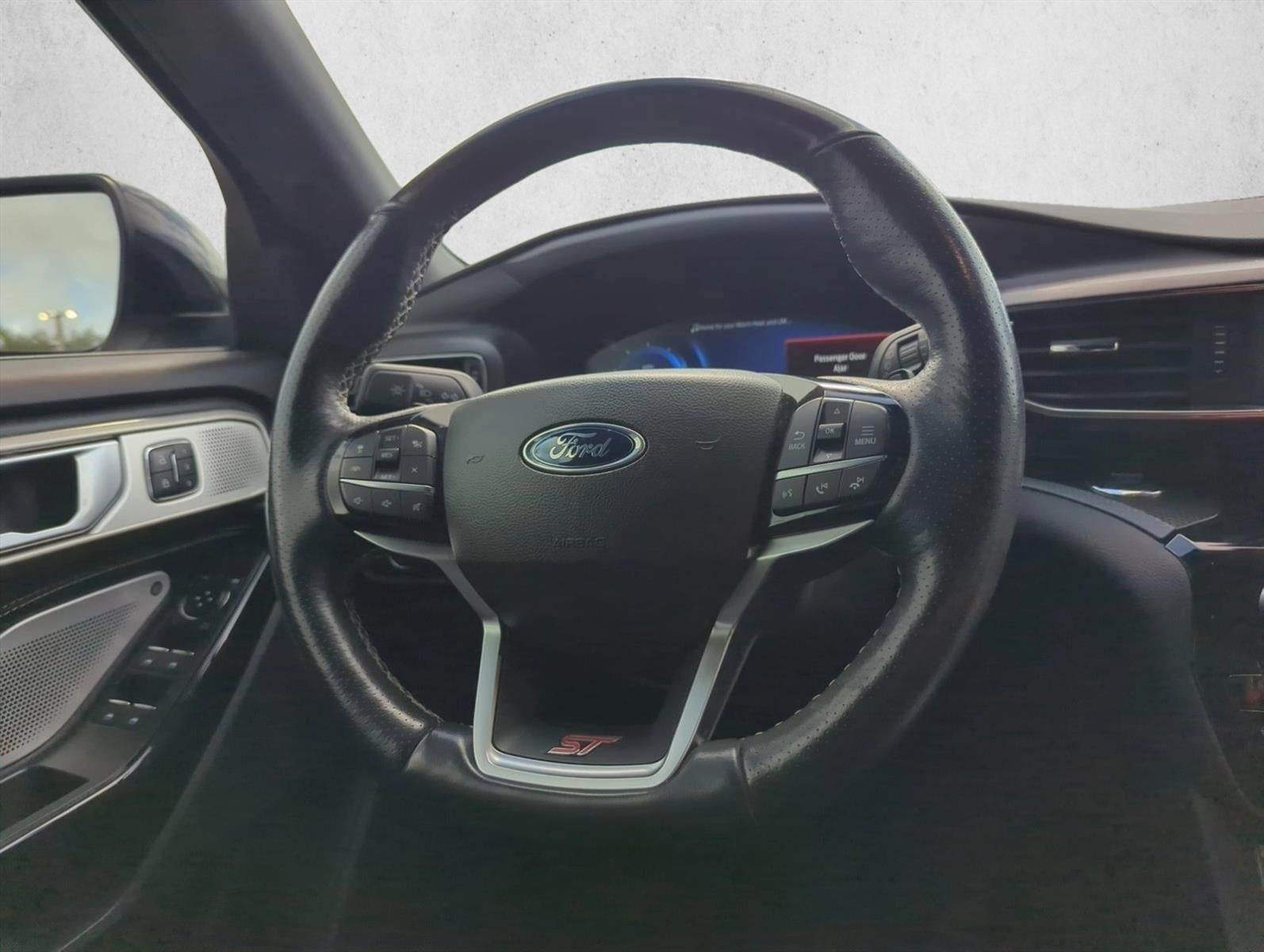 2023 Ford Explorer ST 4WD