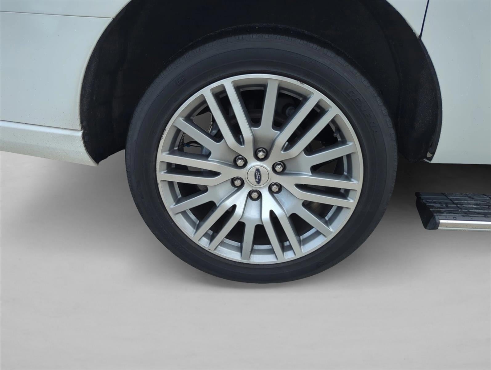 2023 Ford Expedition Max Platinum 4x2