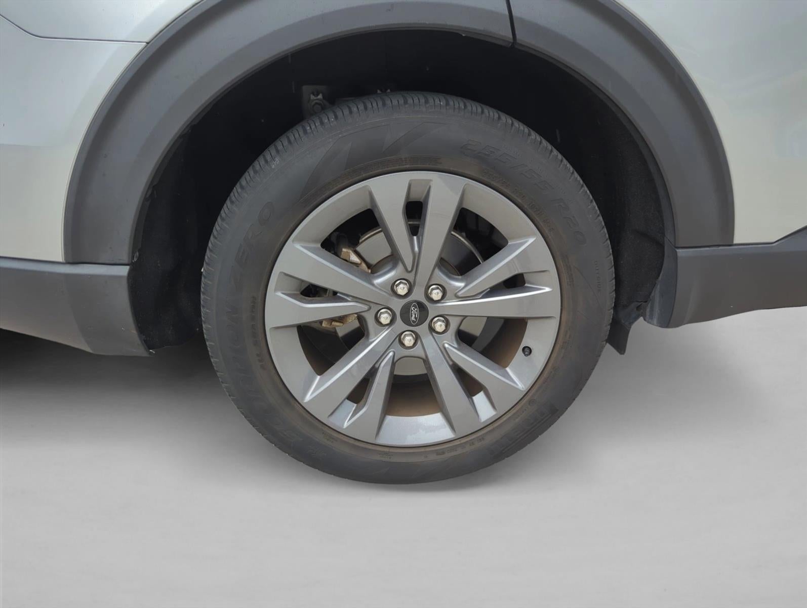 2023 Ford Explorer XLT RWD