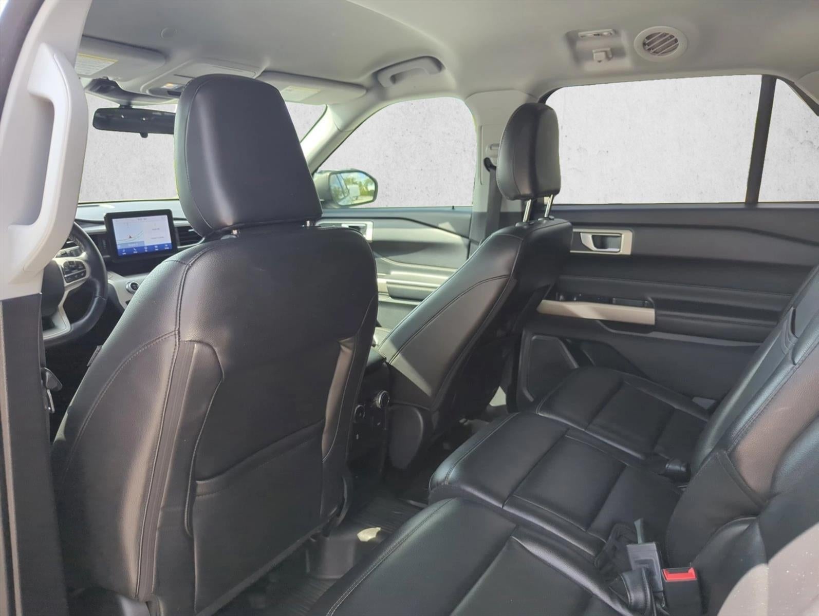 2021 Ford Explorer XLT RWD