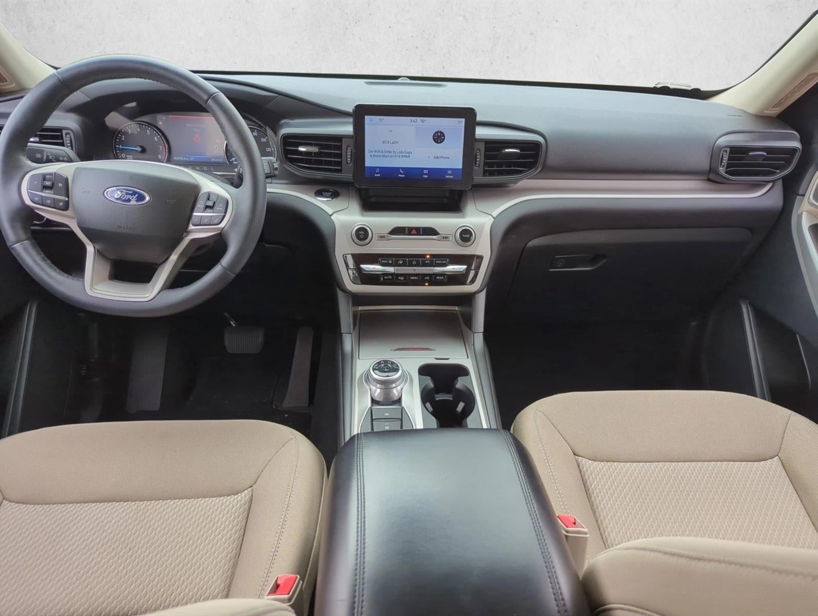 2023 Ford Explorer XLT 4WD