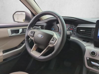 2023 Ford Explorer XLT 4WD