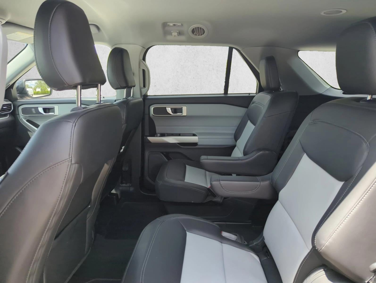 2022 Ford Explorer XLT 4WD