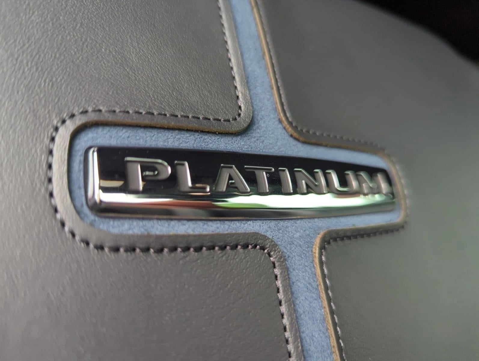 2025 Ford Super Duty F-250 SRW Platinum 4WD Crew Cab 6.75' Box