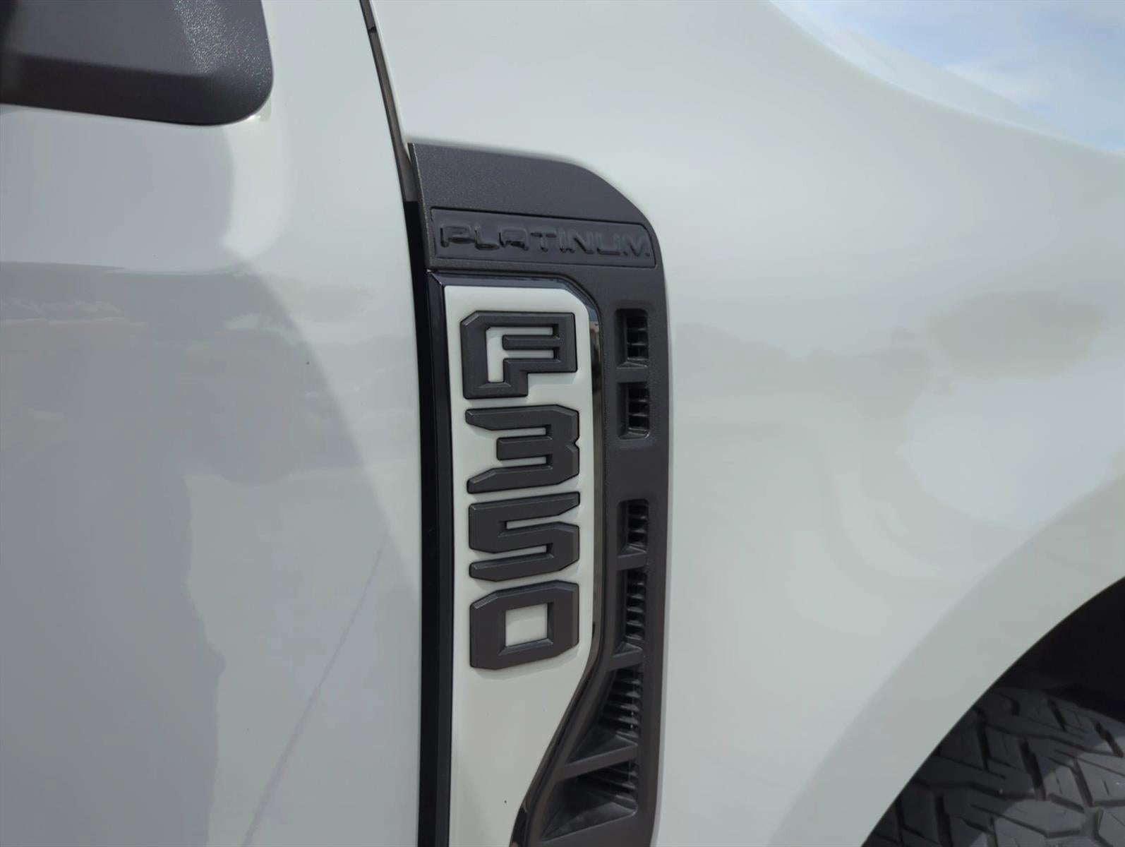2025 Ford Super Duty F-350 SRW Platinum 4WD Crew Cab 6.75' Box