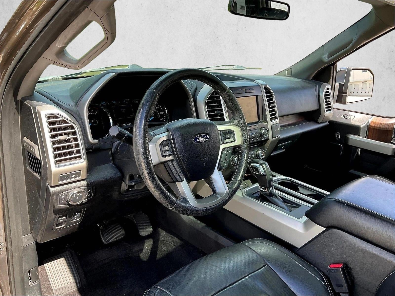 2015 Ford F-150 2WD SuperCrew 5-1/2 Ft Box Lariat