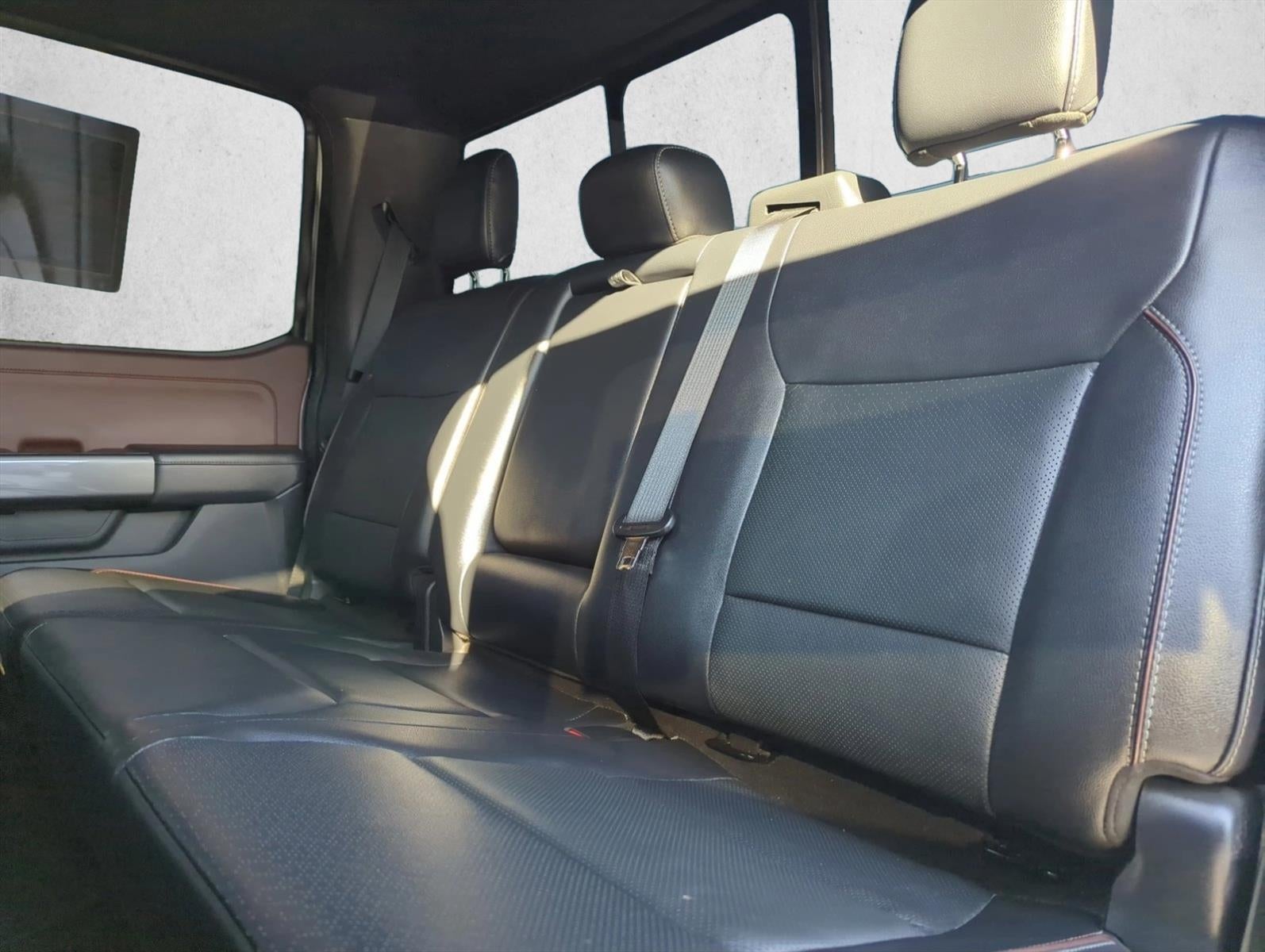 2022 Ford F-150 LARIAT 4WD SuperCrew 5.5' Box