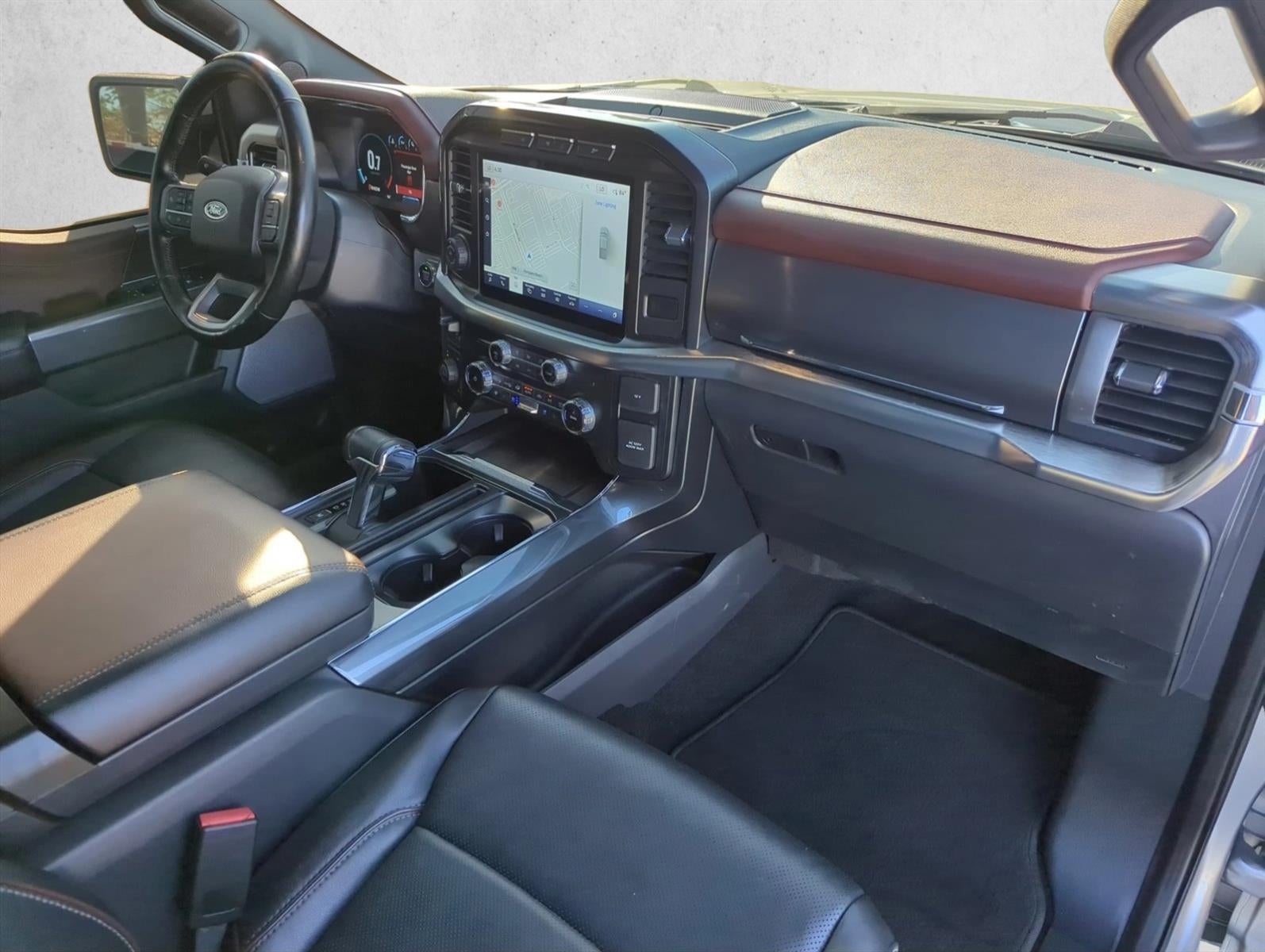 2022 Ford F-150 LARIAT 4WD SuperCrew 5.5' Box