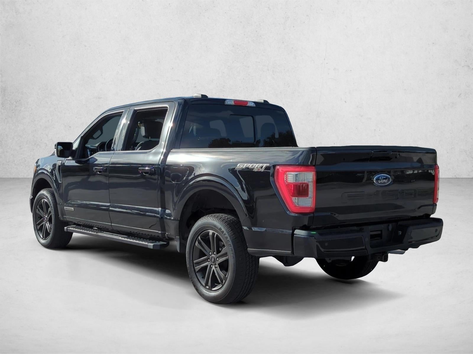 2022 Ford F-150 LARIAT 4WD SuperCrew 5.5' Box