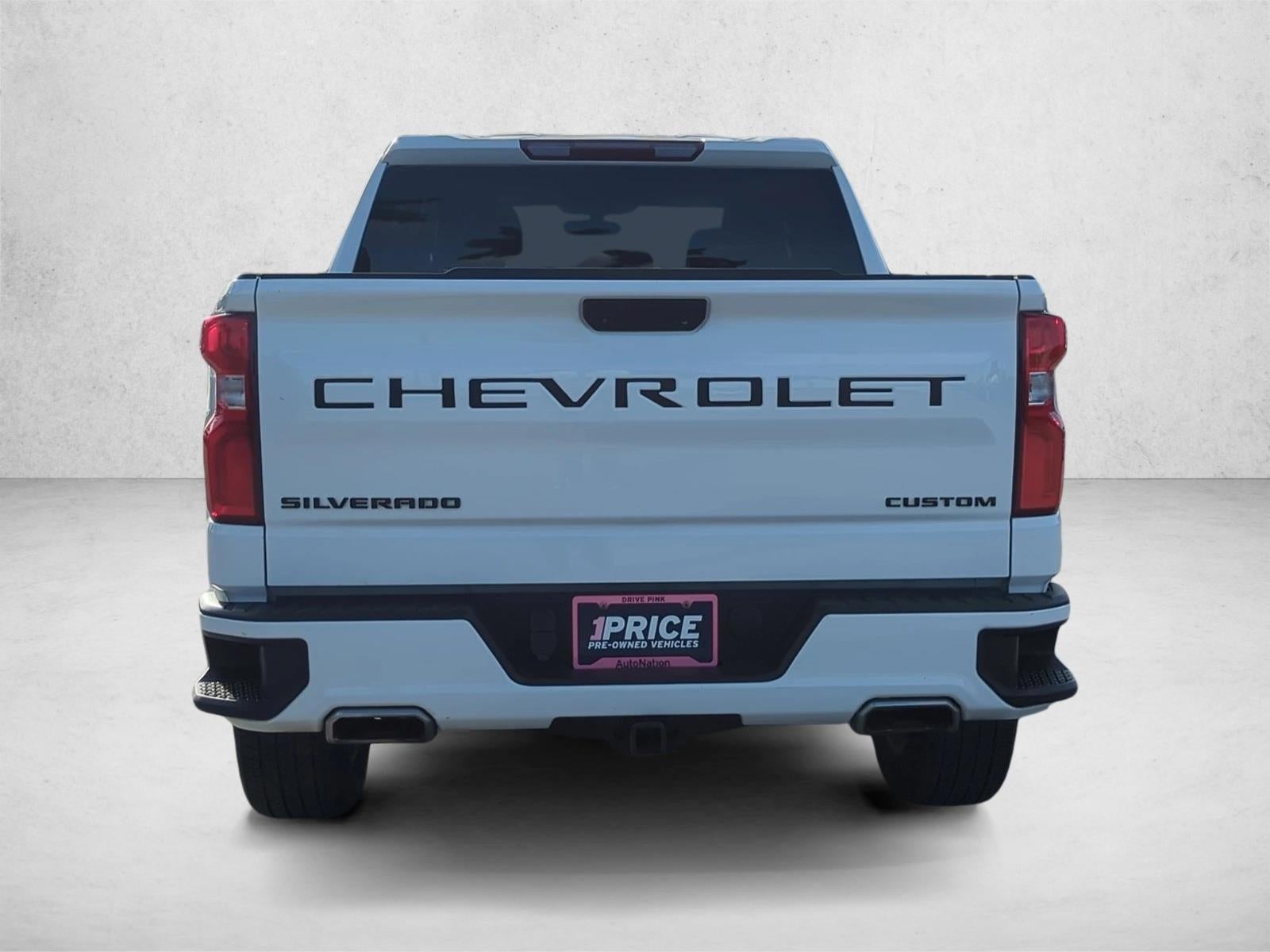 2020 Chevrolet Silverado 1500 Crew Cab Short Box 2-Wheel Drive Custom