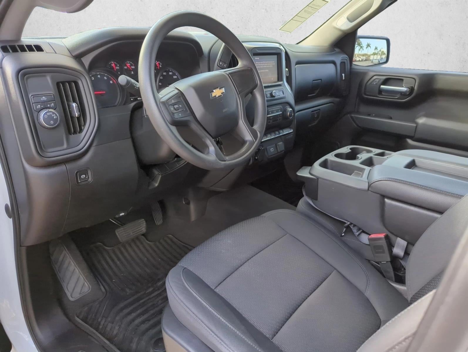 2020 Chevrolet Silverado 1500 Crew Cab Short Box 2-Wheel Drive Custom