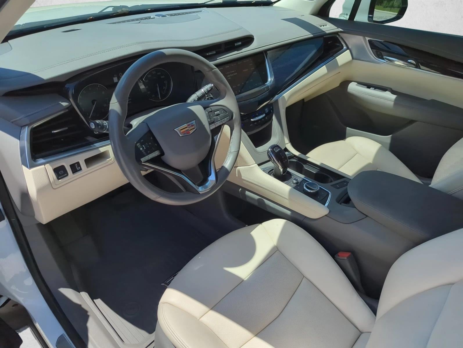 2024 Cadillac XT6 FWD 4dr Premium Luxury