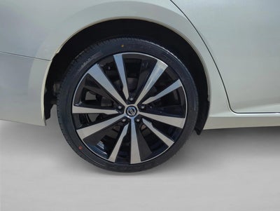 2020 Nissan Altima 2.5 SR Sedan