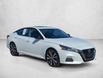 2020 Nissan Altima 2.5 SR Sedan