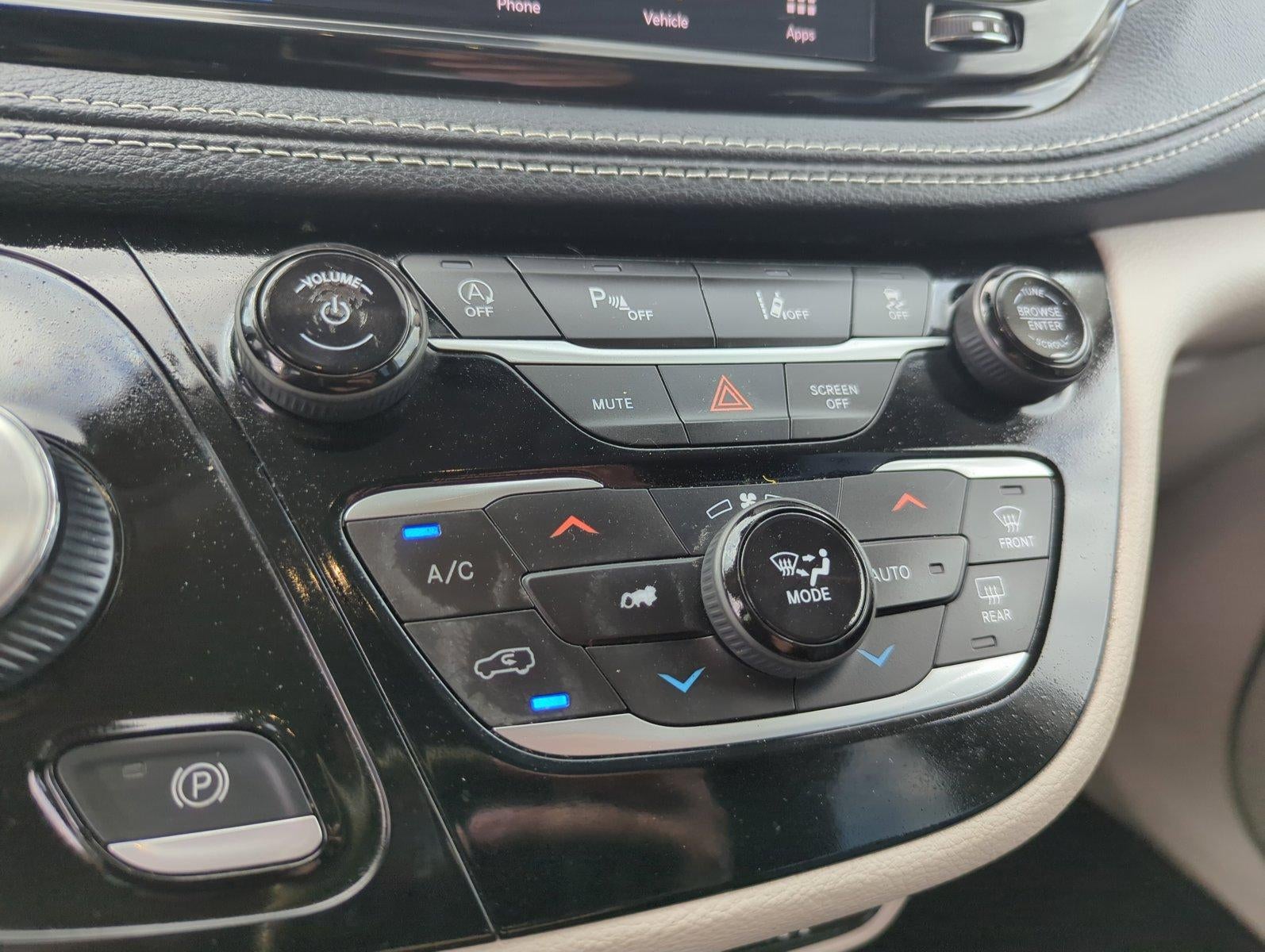 2023 Chrysler Pacifica Touring L FWD