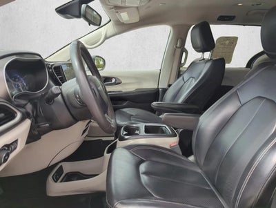 2023 Chrysler Pacifica Touring L FWD