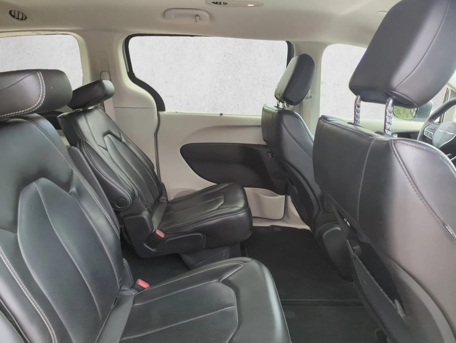 2023 Chrysler Pacifica Touring L FWD